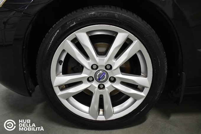 VOLVO V60 DRIVe Momentum